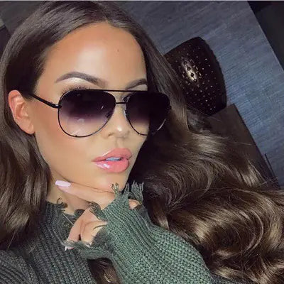 Retro Fashion Round Sunglasses for Women