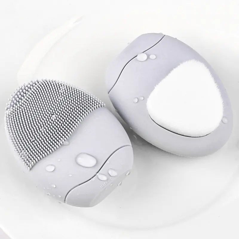 Double-Sided Soft Silicone Facial Cleansing Brush